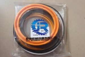 LC01V00070R100C bucket cylinder seal kit